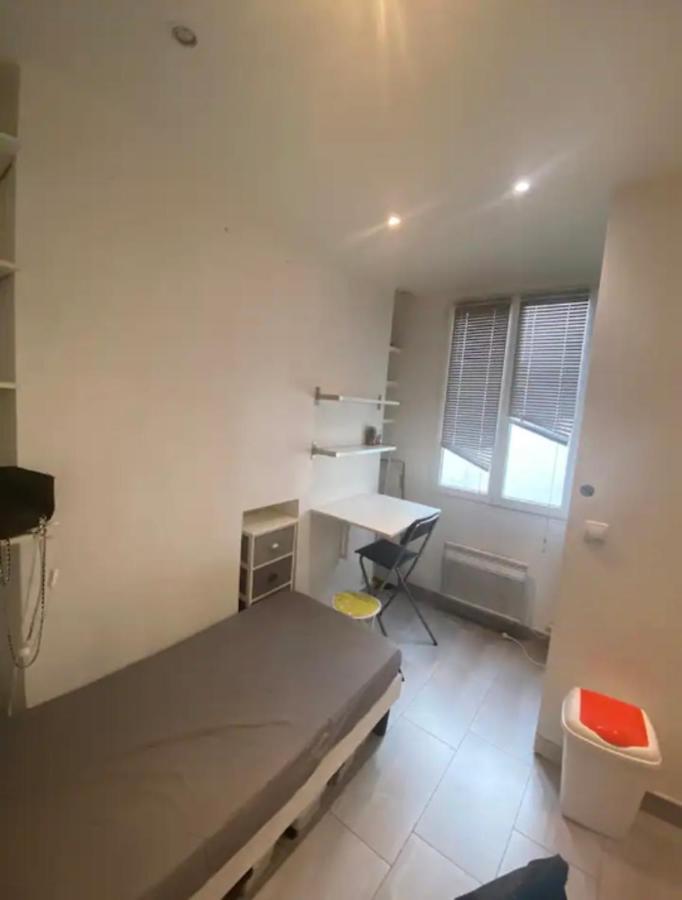 Small Studio Near Eiffel Tower Paříž Exteriér fotografie